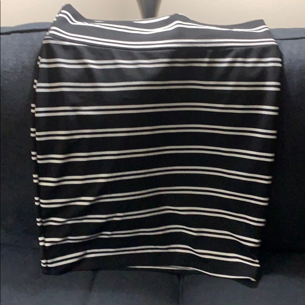 LuLaroe Cassie Skirt